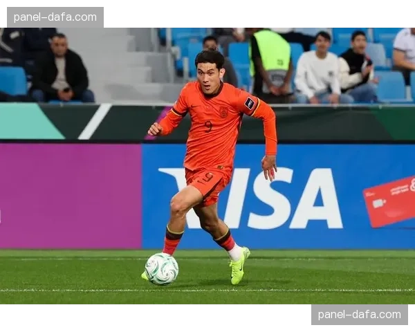 拜合拉木对阵旧主：从深圳新鹏城转会成都蓉城，首秀即遇老东家